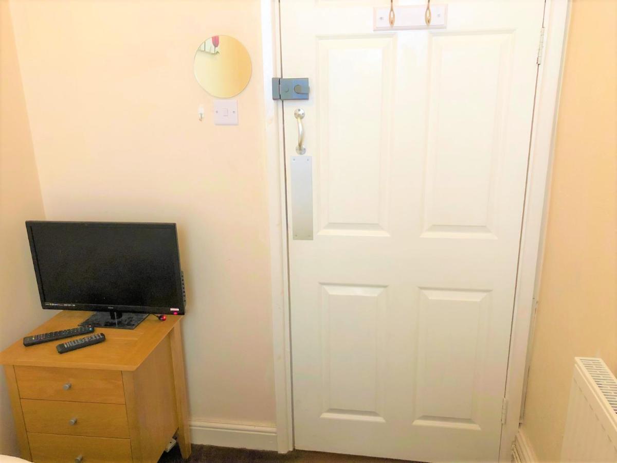 Budget Rooms Crosskeys Newport  Exterior foto